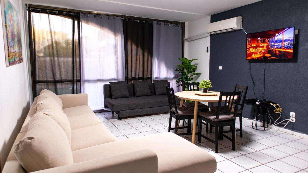 エイラートGrey Houseアパートメント エクステリア 写真